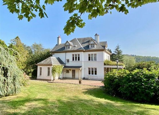 Authentische Villa mit schönem Garten in flämischen Ardennen