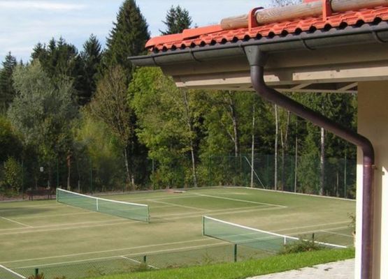 Tennisplatz im Ferienpark Vorauf