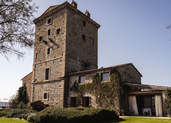 Torre del Sole Vinarte, magnificent 13th century tower, pool and garden